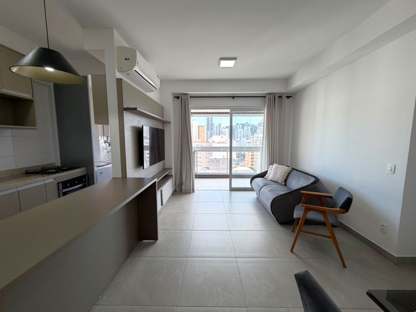 Apartamento com 2 dormitórios à venda, 72 m² por R$ 1.350.000,00 - Gonzaga - Santos/SP