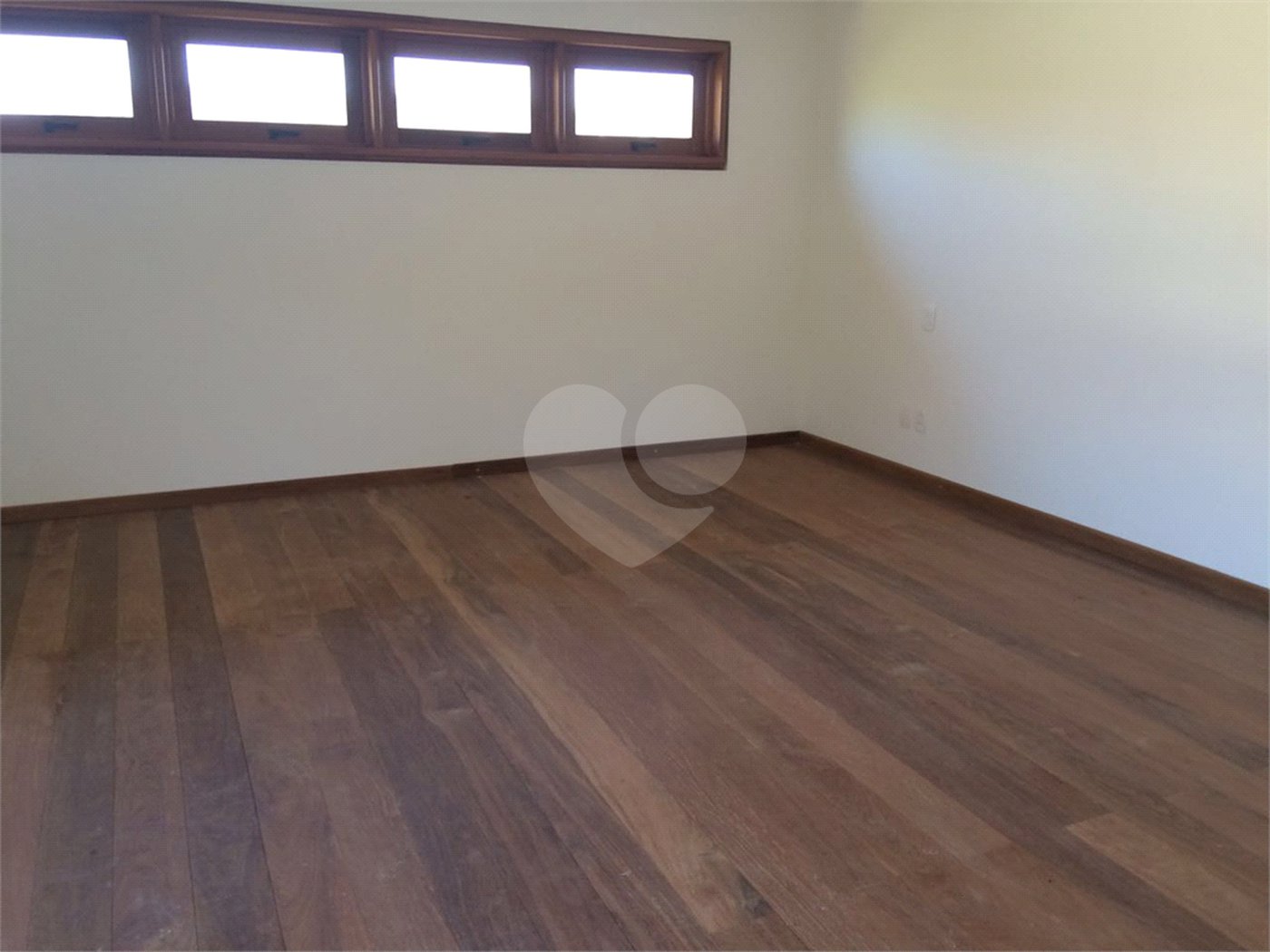 Casa à venda com 5 suítes no condomínio Fazenda da Grama, Itupeva - SP