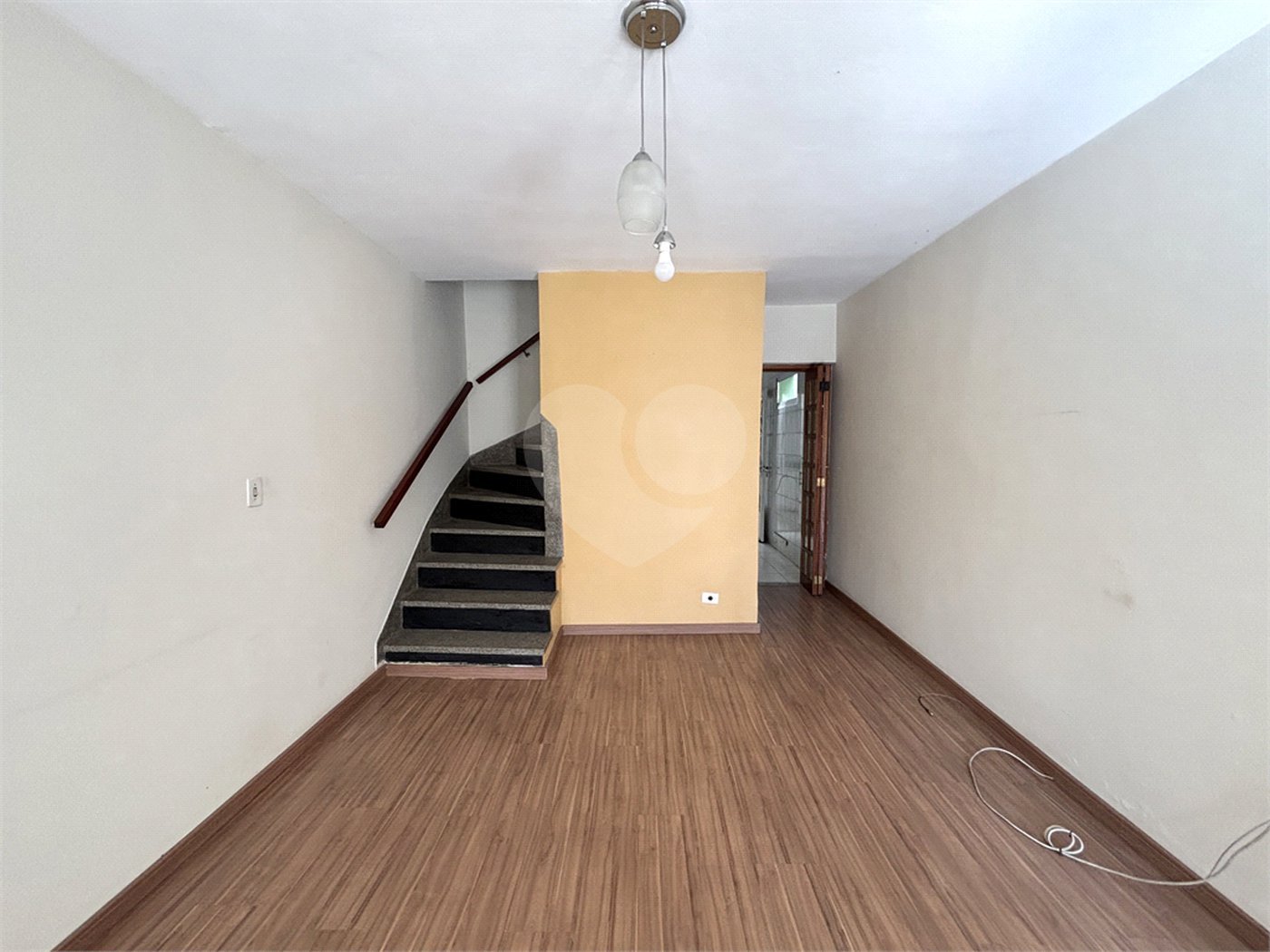 Sobrado à venda com 3 quartos em Vila Mazzei, São Paulo, SP