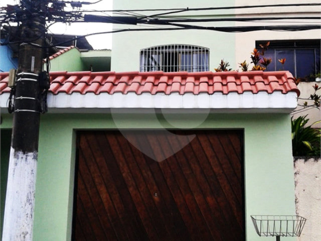 Sobrado à venda com 3 quartos em Tremembé, São Paulo, SP