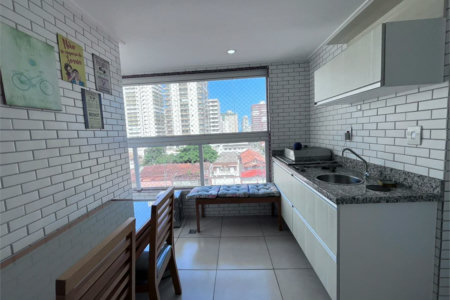 Apartamento à venda com 2 quartos, sendo 1 suíte, em Guilhermina, Praia Grande, SP
