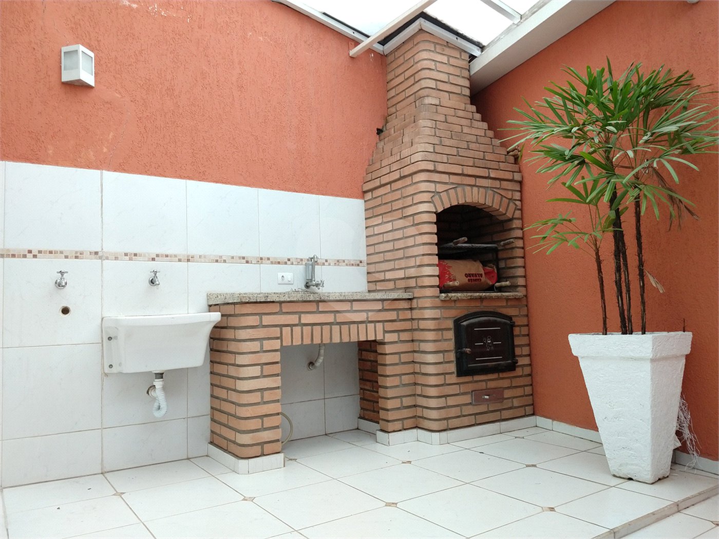 Casa à venda com 2 quartos no condomínio Neo Village, São Paulo - SP