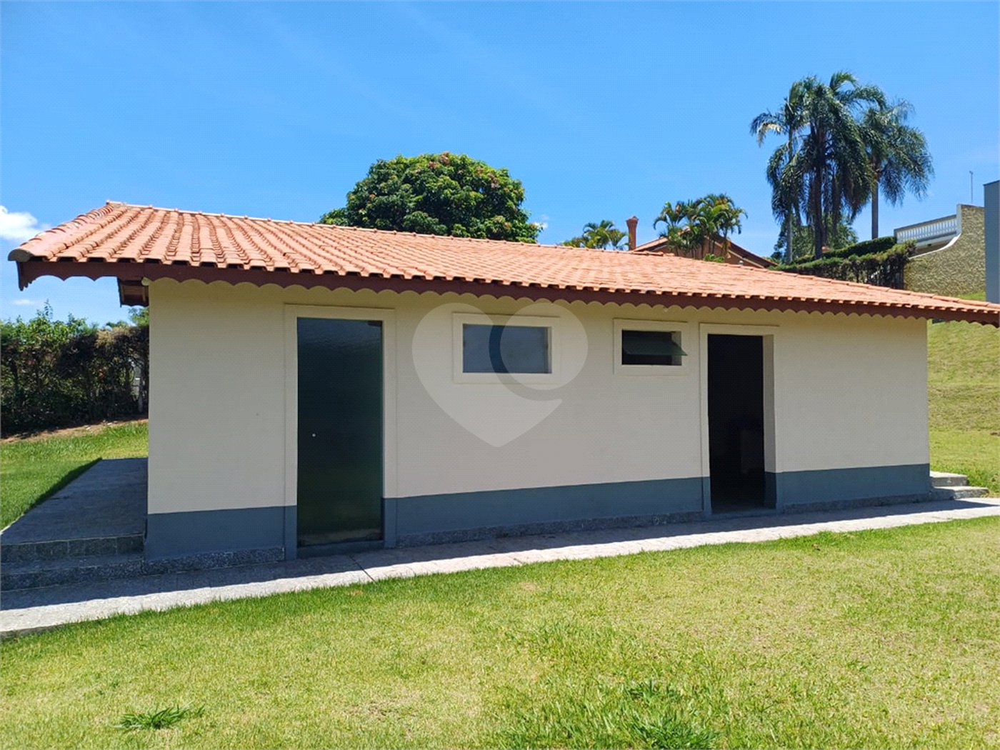 Casa à venda com 3 quartos, sendo 1 suíte, em Alpes D'ouro, Bom Jesus dos Perdões, SP
