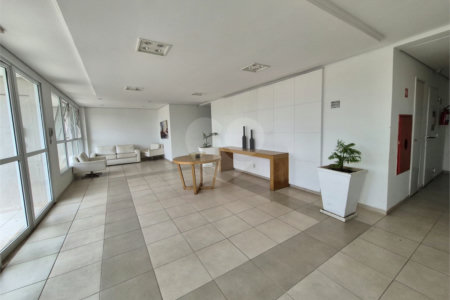 Apartamento à venda com 3 quartos, sendo 1 suíte, em Jardim Parque Morumbi, São Paulo, SP