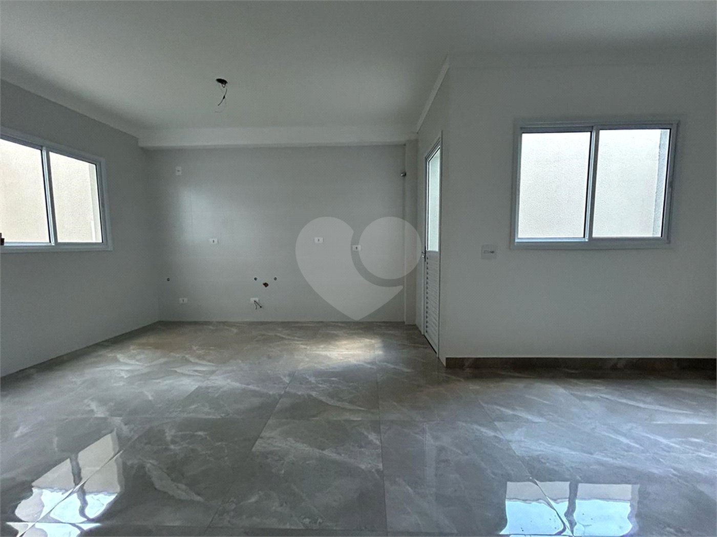Apartamento à venda com 2 quartos, sendo 1 suíte, em Vila Guarani, Santo André, SP