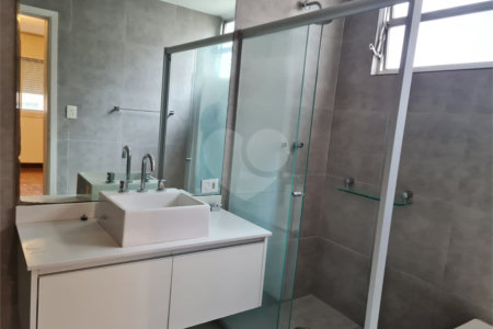Apartamento à venda ou para alugar com 3 quartos, sendo 1 suíte, em Itaim Bibi, São Paulo, SP