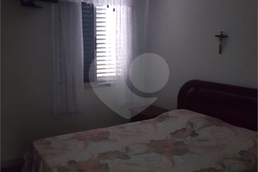 Casa Térrea à venda com 3 quartos, sendo 1 suíte, em Vila Constança, São Paulo, SP