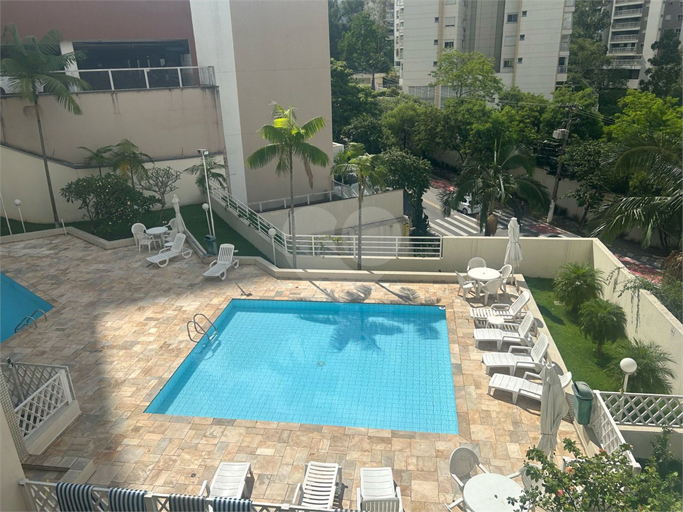 Apartamento à venda com 3 quartos, sendo 1 suíte,  em Vila Andrade, São Paulo, SP
