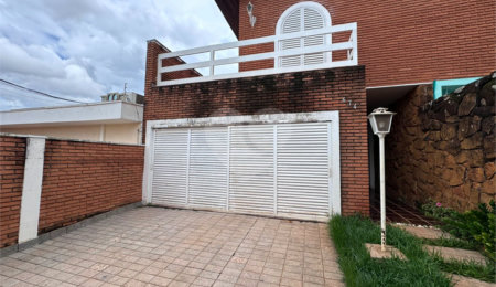 Sobrado à venda com 4 quartos, sendo 3 suítes,  em Jardim América, Ribeirão Preto, SP