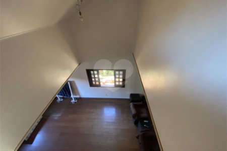 Casa à venda com 3 quartos, sendo 1 suíte, em Parque Residencial Monte Carlo, Ponta Porã, MS