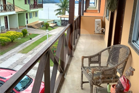 Casa à venda com 3 quartos, sendo 1 suíte, em Boqueirão, Saquarema, RJ