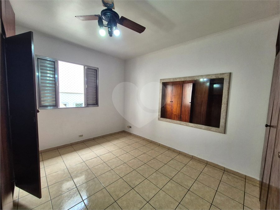 Casa à venda ou para alugar com 3 quartos, sendo 1 suíte, em Parque São Domingos, São Paulo, SP