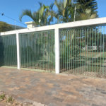 Casa térrea para venda ou locação no Parque Estancia Suíça.