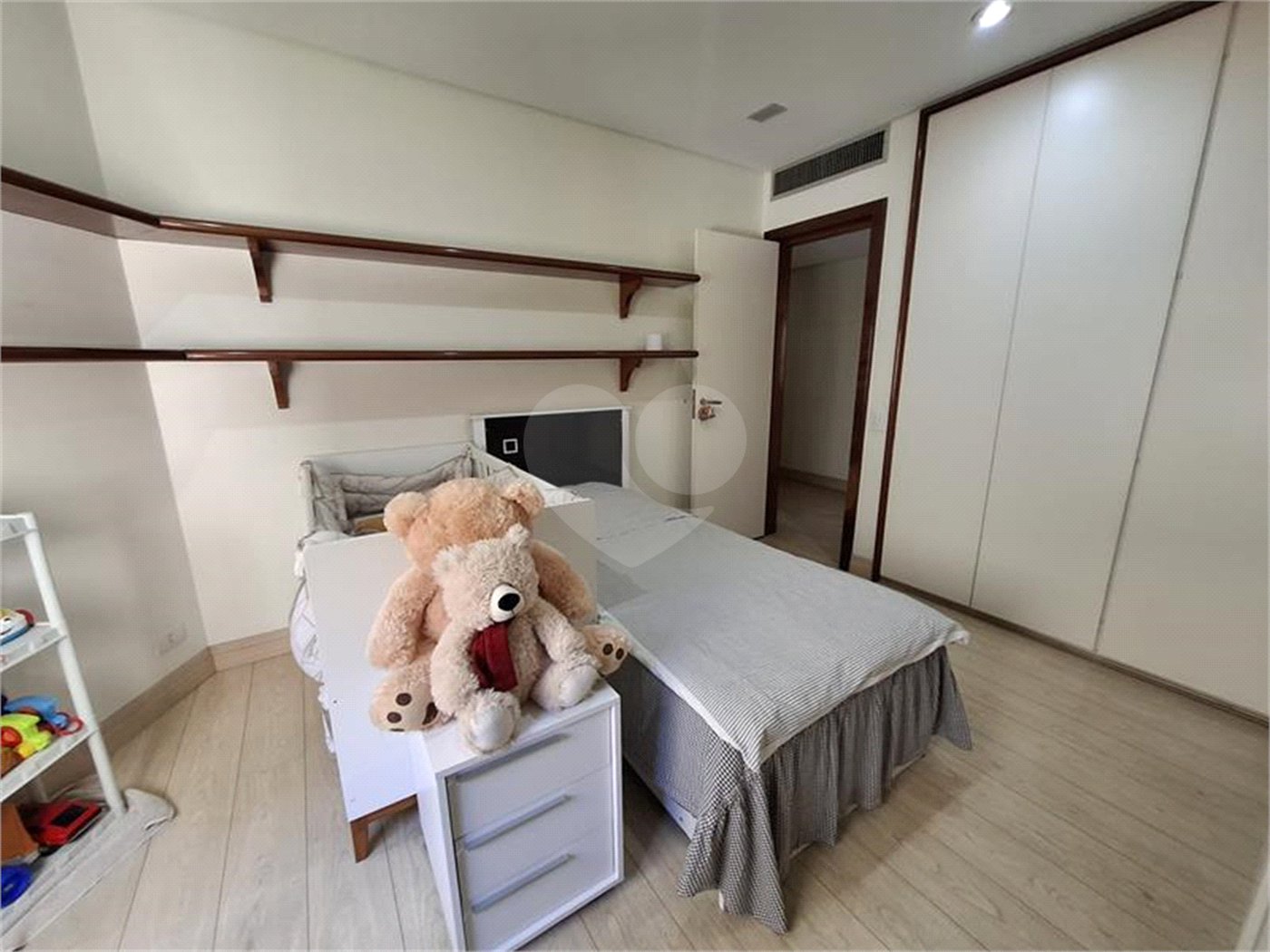 Apartamento, a venda, com 300m² de área privativa, 4 suítes, 4 vagas - Santana / SP