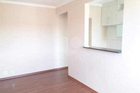 Apartamento no Condomínio Mont Vernon