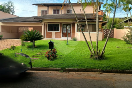 Casa para Alugar no Condomínio Marambaia – Vinhedo/SP