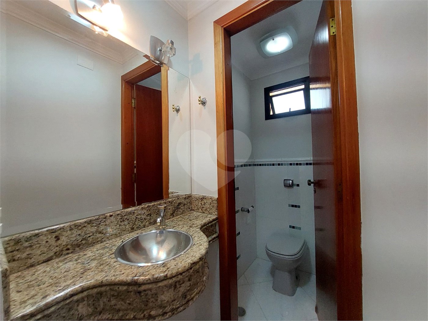 Apartamento à venda com 3 quartos, sendo 1 suíte, em Parque São Domingos, São Paulo, SP