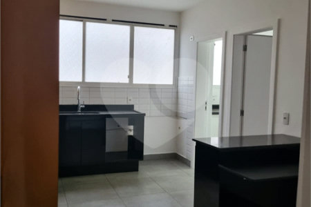 Apartamento à venda com 3 quartos, sendo 1 suíte, em Cerqueira César, São Paulo, SP