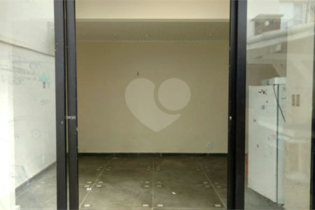 Sobrado à venda com 3 quartos, sendo 1 suíte, em Brooklin Paulista, São Paulo, SP
