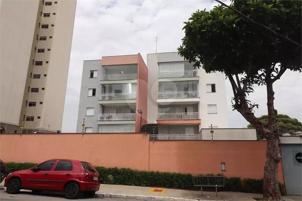 Apartamento à venda com 3 quartos, sendo 1 suíte,  em Vila Matilde, São Paulo, SP