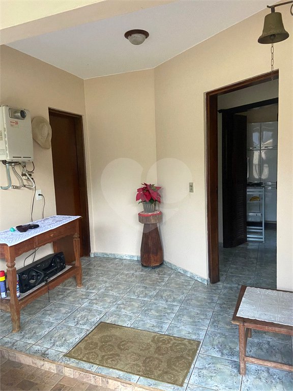 Sobrado à venda com 3 quartos, sendo 1 suíte,  em Vila Suissa, Mogi das Cruzes, SP