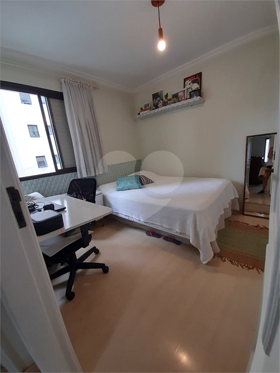 Apartamento à venda com 2 quartos em Moema, São Paulo, SP