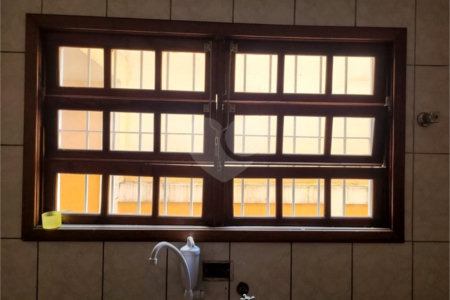 Casa à venda com 3 quartos, sendo 1 suíte, em Vila Vitório Mazzei, São Paulo, SP