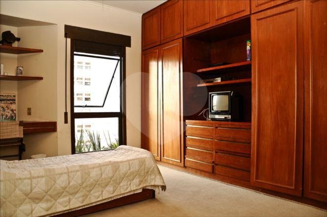 Apartamento à venda com 3 suítes em Real Parque, São Paulo, SP