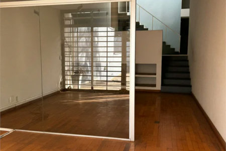 Casa à venda ou para alugar com 4 quartos, sendo 2 suítes, em Vila Andrade, São Paulo, SP