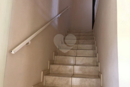 Casa à venda com 3 quartos, sendo 2 suítes,  em Jardim do Lago, Atibaia, SP