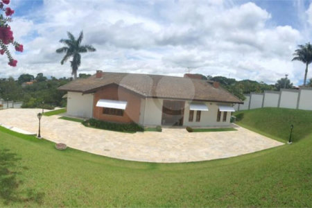Casa à venda com 4 suítes no condomínio Parque da Fazenda, Itatiba - SP