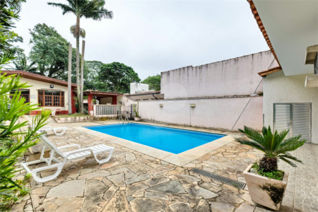 Casa à venda com 3 quartos, sendo 2 suítes, em Alto da Boa Vista, São Paulo, SP