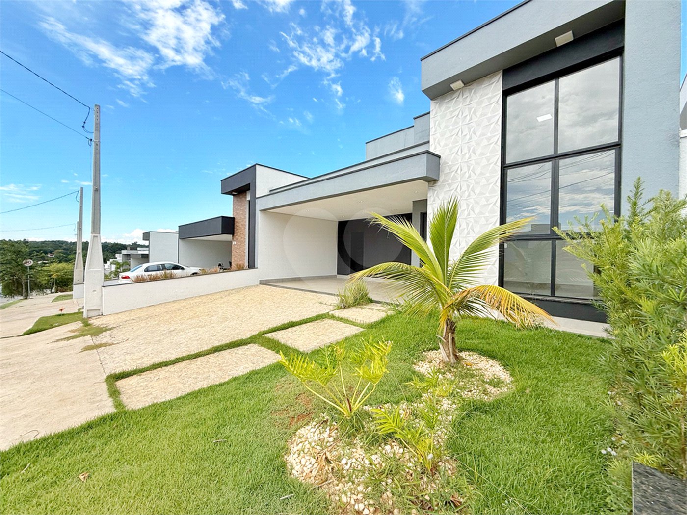 Casa à venda com 3 quartos, sendo 1 suíte,  no condomínio Jardim Piemonte, Indaiatuba - SP