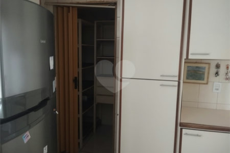 Apartamento à venda com 3 quartos, sendo 1 suíte, no Centro, Araraquara, SP