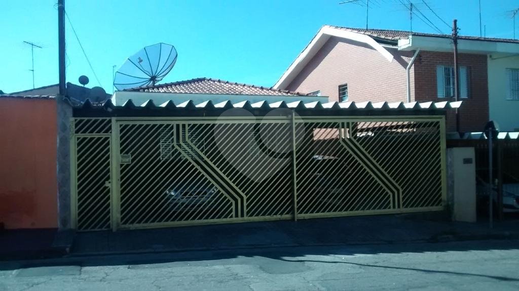 Casa à venda com 4 quartos, sendo 1 suíte, em Parque Vitória, São Paulo, SP