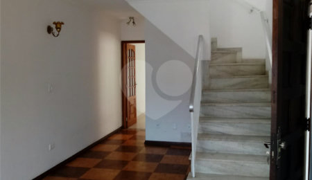 Sobrado à venda com 3 quartos, sendo 1 suíte,  em Tremembé, São Paulo, SP