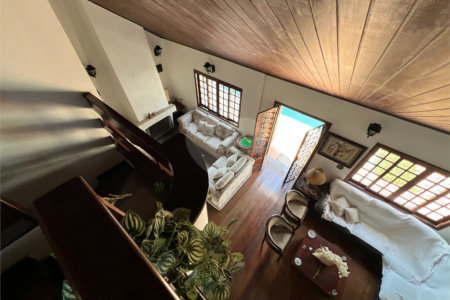 Casa à venda com 4 quartos, sendo 3 suítes, em Chácara Monte Alegre, São Paulo, SP