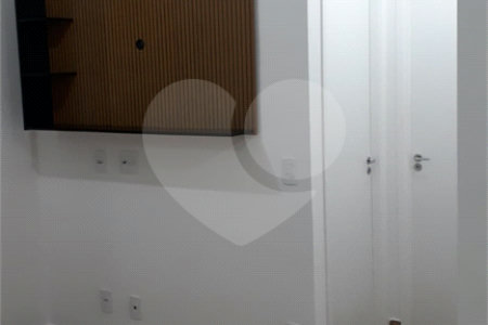 Apartamento à venda com 2 quartos em Parque Arariba, São Paulo, SP