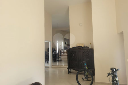 Casa à venda com 3 suítes no condomínio Village Saint Charbel, Araçoiaba da Serra - SP
