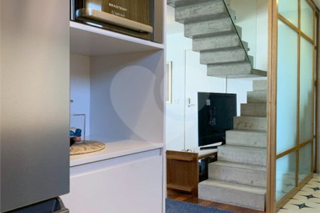 Duplex à venda com 2 suítes em Jardim Londrina, São Paulo, SP