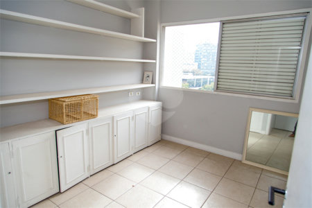 Apartamento à venda ou para alugar com 3 quartos, sendo 1 suíte, em Cerqueira César, São Paulo, SP