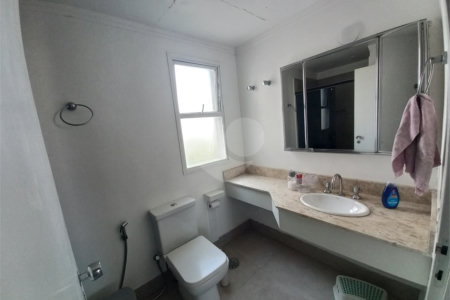 Apartamento à venda com 3 quartos, sendo 1 suíte, em Vila Andrade, São Paulo, SP