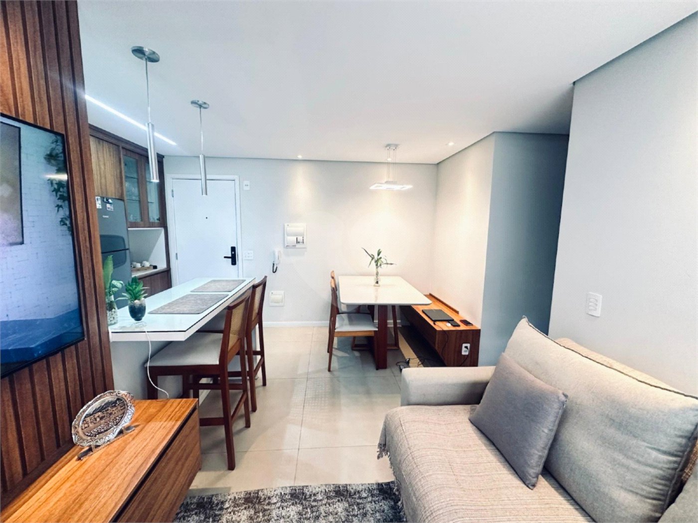 Apartamento à venda com 2 quartos, sendo 1 suíte, em Santo Amaro, São Paulo, SP