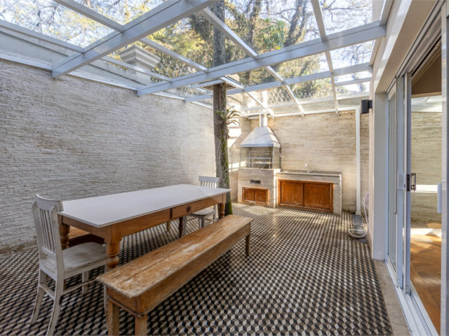 Casa à venda com 4 suítes no condomínio Saint Germain, São Paulo - SP