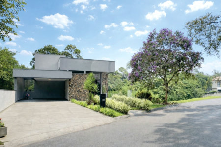 Casa à venda com 3 suítes no condomínio Reserva Santa Maria, Jandira - SP