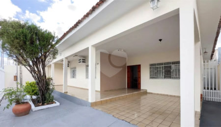 Casa Térrea à venda com 3 quartos, sendo 1 suíte,  em Morada da Serra, Cuiabá, MT