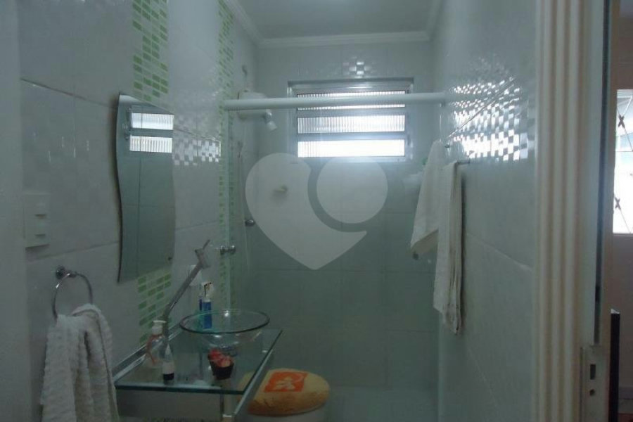 Sobrado à venda com 4 quartos, sendo 3 suítes, em Jardim Floresta, São Paulo, SP