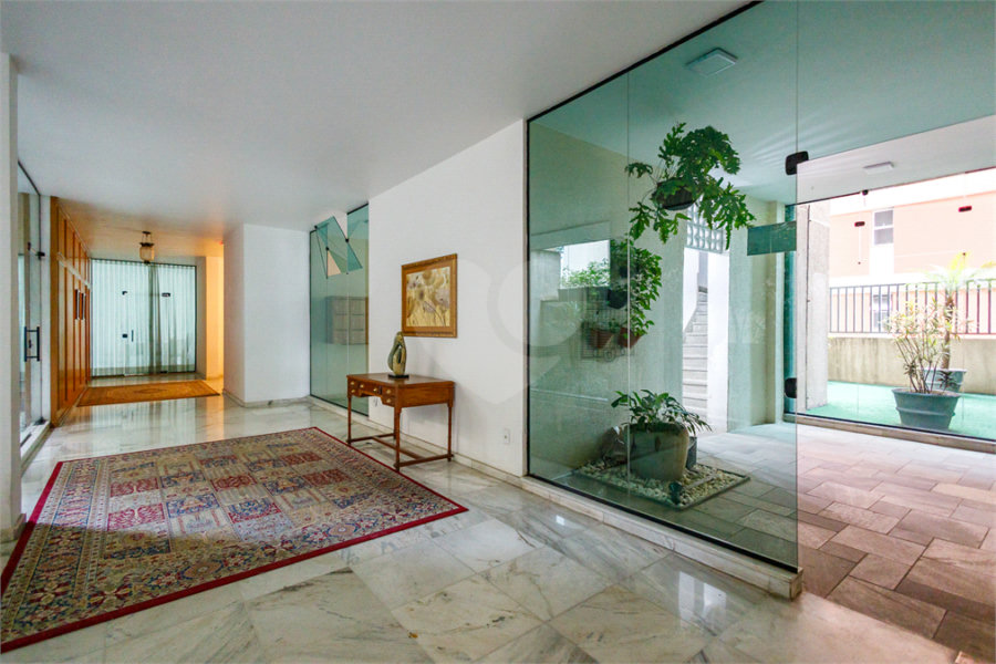 Apartamento à venda com 3 quartos, sendo 1 suíte, em Bela Vista, São Paulo, SP