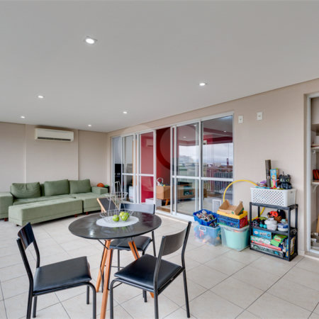 Apartamento à venda com 4 quartos, sendo 2 suítes, em Santo Amaro, São Paulo, SP