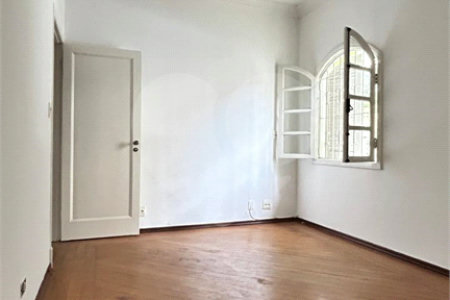 Sobrado à venda com 2 quartos em Barra Funda, São Paulo, SP